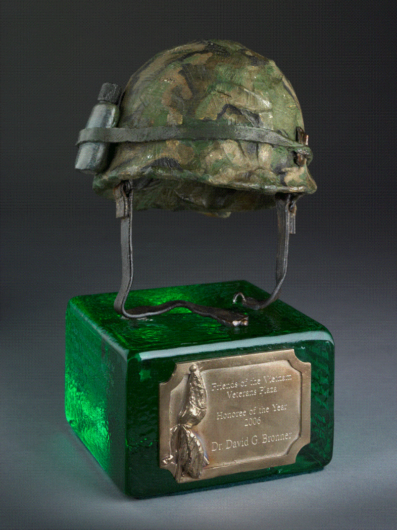 http://www.vietnamveteransplaza.com/2010/05/the-phelps-award/