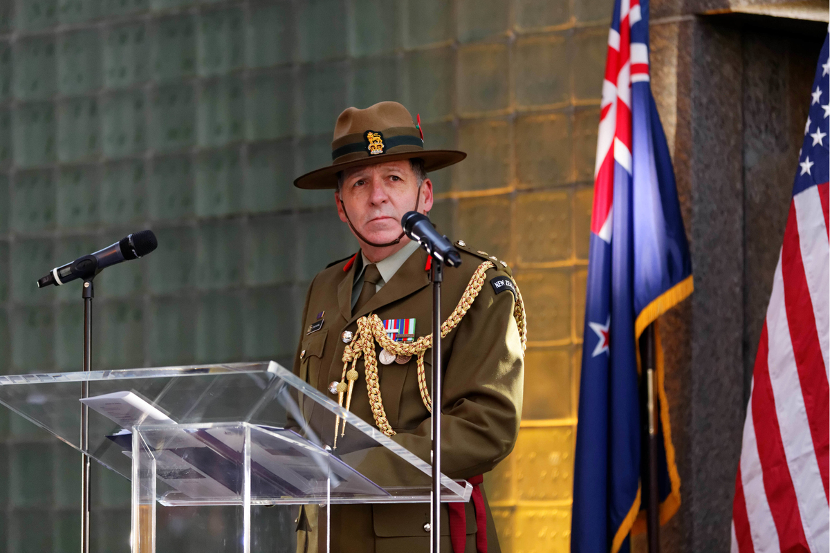 Friends Of The Vietnam Veterans Plaza ANZAC Dawn Service 04 Friends Of The Vietnam Veterans 